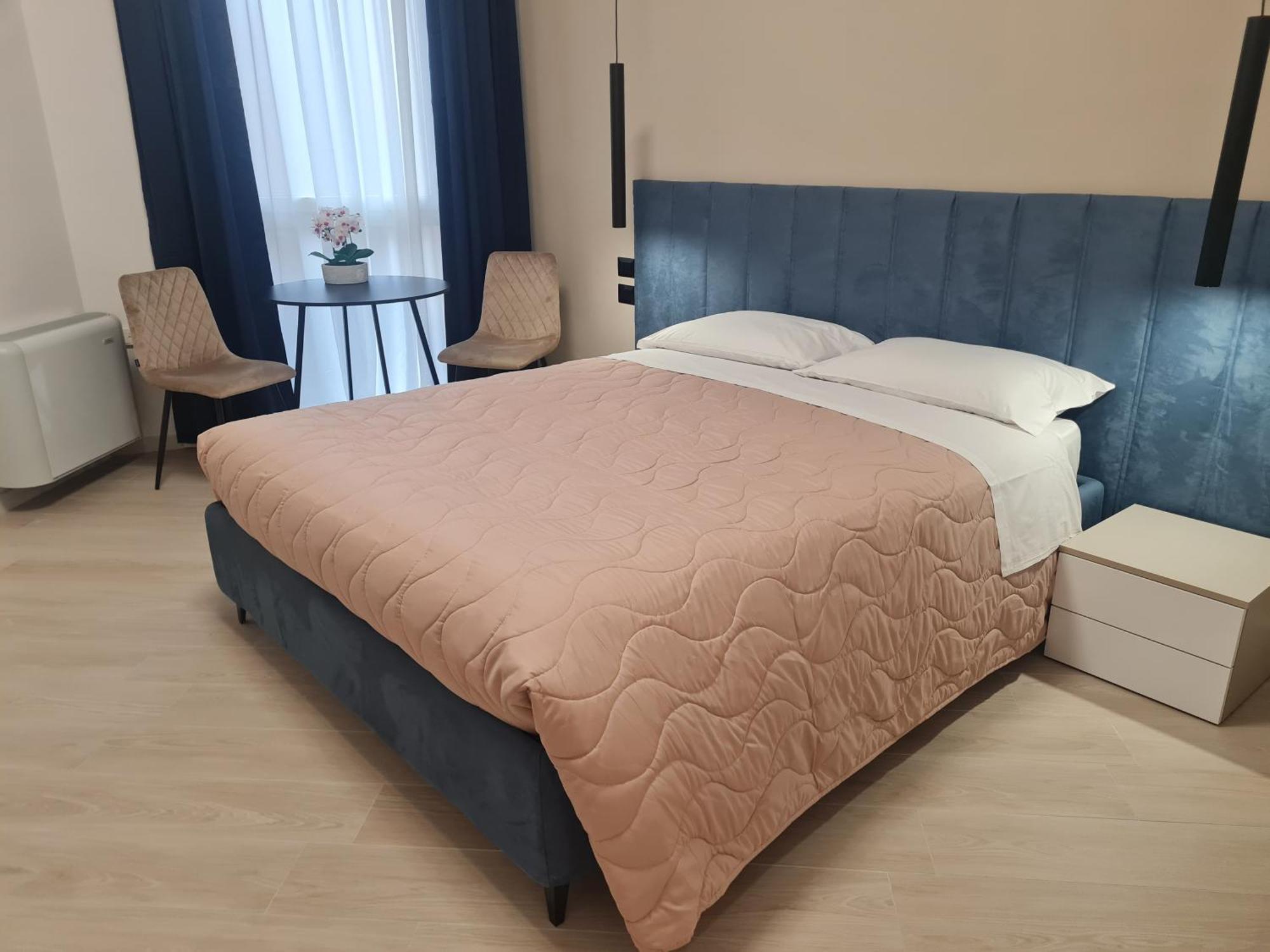 Nel Sole Business Apartment Bologna Bagian luar foto